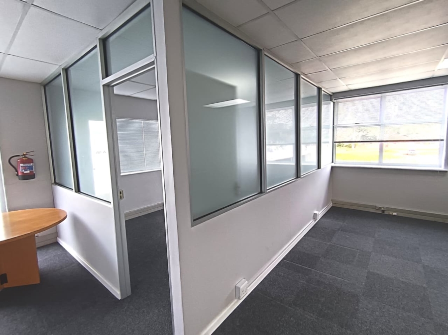 To Let Commercial Property for Rent in Lorraine Eastern Cape